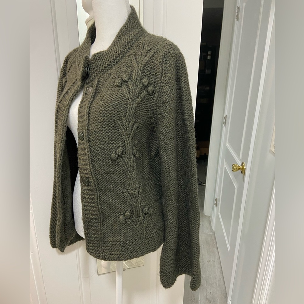 NWOT Elsamanda Made in Italy Cozy Olive Green Knit Sweater - Picture 2 of 7